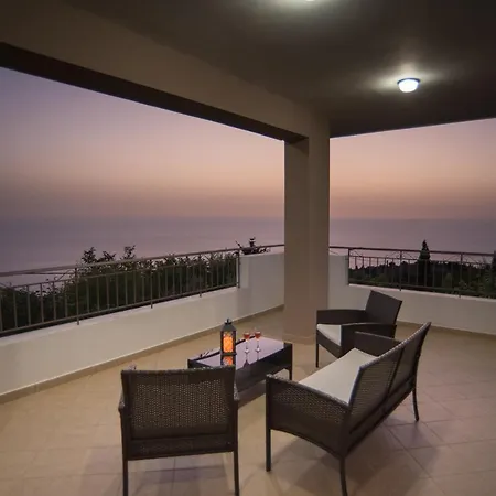 Lefkas Holiday home *